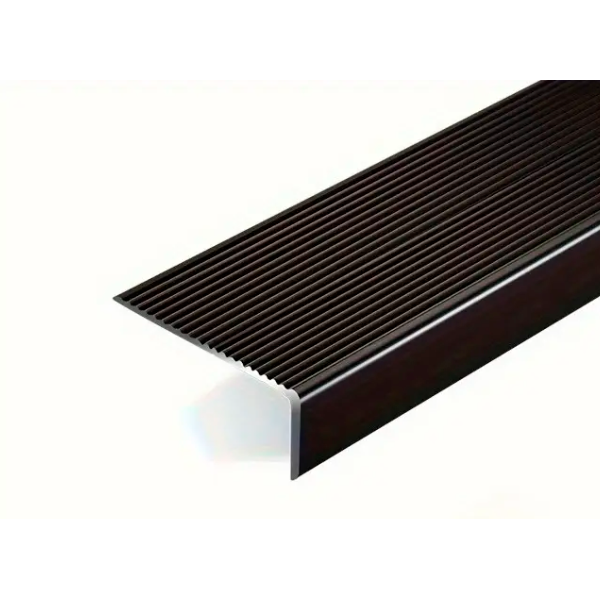 Trappe forkant i sort aluminium