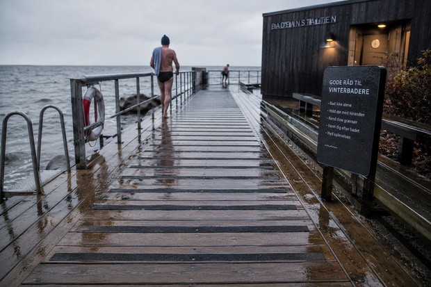 skridsikring ved badebro for vinterbader